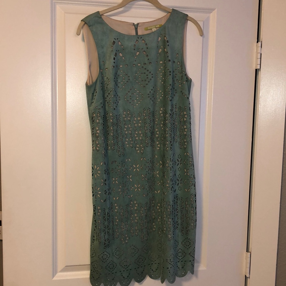 Gianni Bini Fitted pale green dress